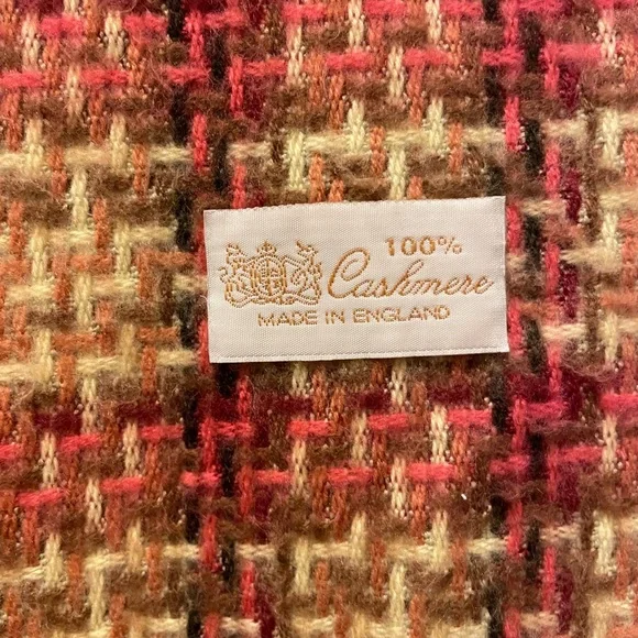 100% Cashmere Scarf 30” x 12” Made in England - Picture 3 of 5